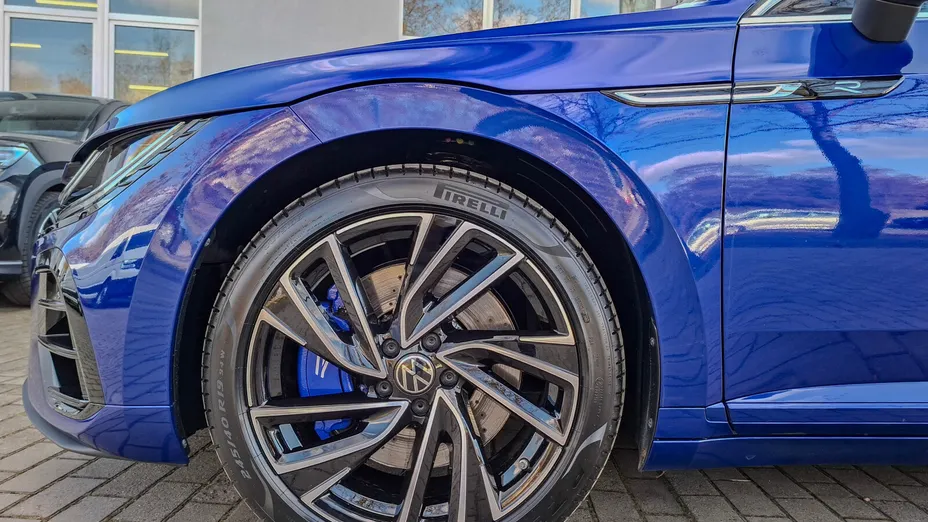 VOLKSWAGEN Arteon Arteon 2.0 TSI 4Motion R DSG