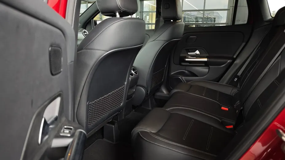 MERCEDES-BENZ GLA GLA 200 mHEV AMG Line 7G-DCT