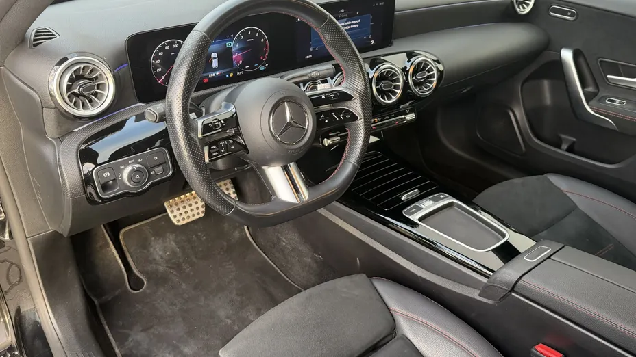 MERCEDES-BENZ A Klasa A 200 AMG Line 7G-DCT