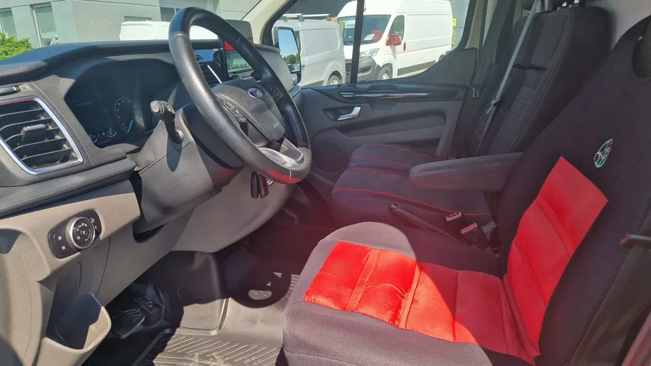 FORD Transit Custom Transit Custom 300 L2H1 Limited Aut.