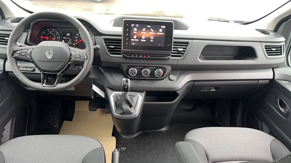 RENAULT Trafic -