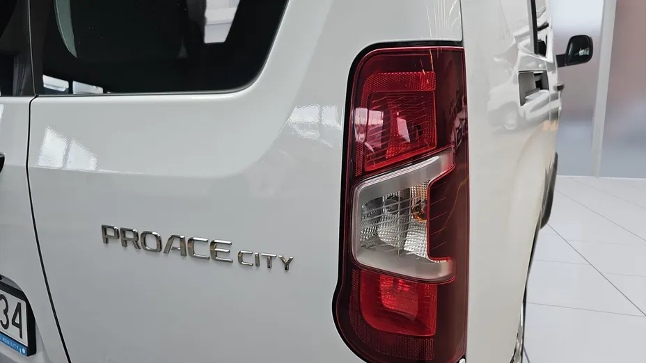 TOYOTA Proace City Proace City 1.5 D-4D Long 2,3t Active (bryg.)