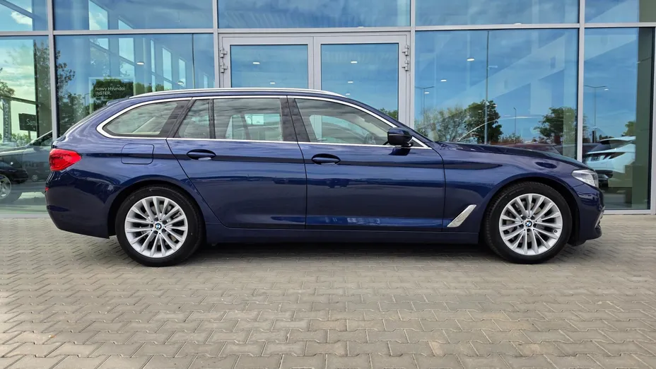 BMW Seria 5 530d Luxury Line aut
