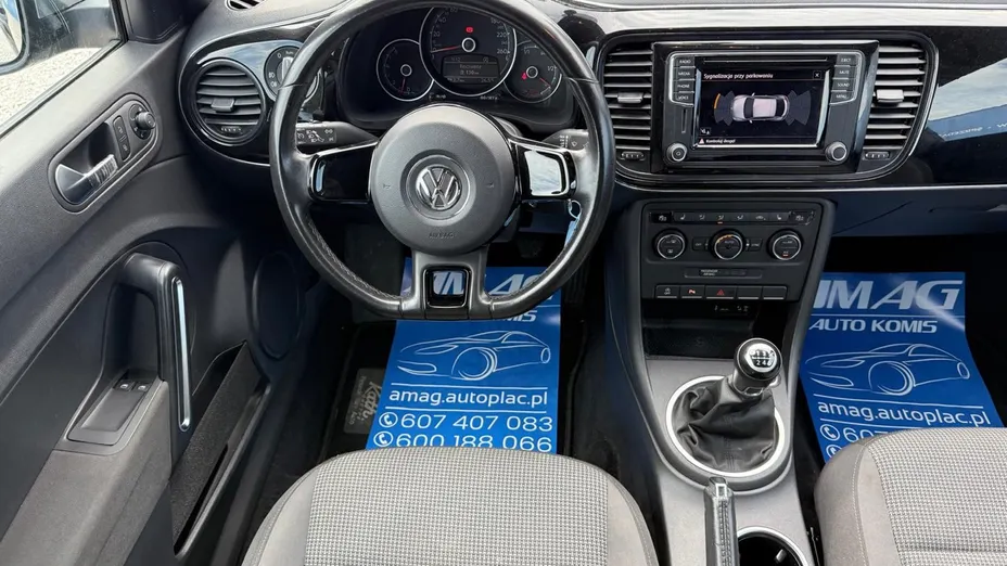 VOLKSWAGEN Beetle -