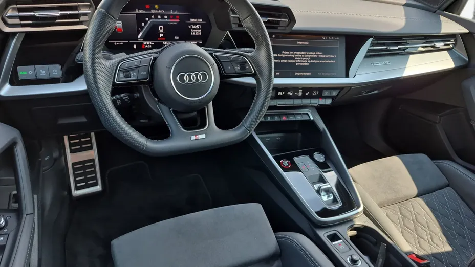 AUDI S3 -