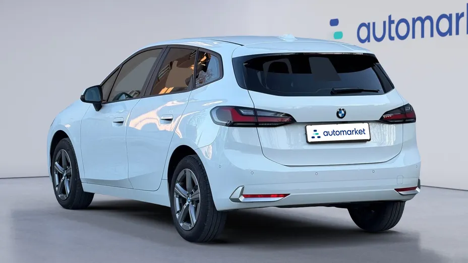 BMW Seria 2 218d aut