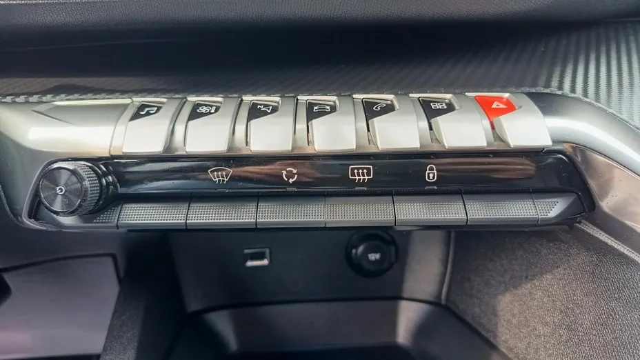 PEUGEOT 5008 5008 1.5 BlueHDi Allure S&S EAT8