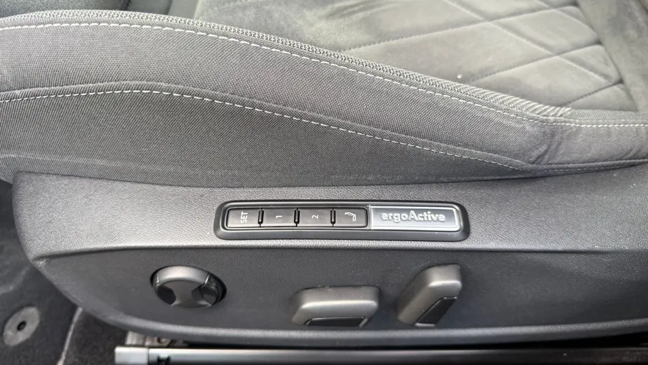 VOLKSWAGEN Golf Golf VIII 2.0 TSI Style DSG