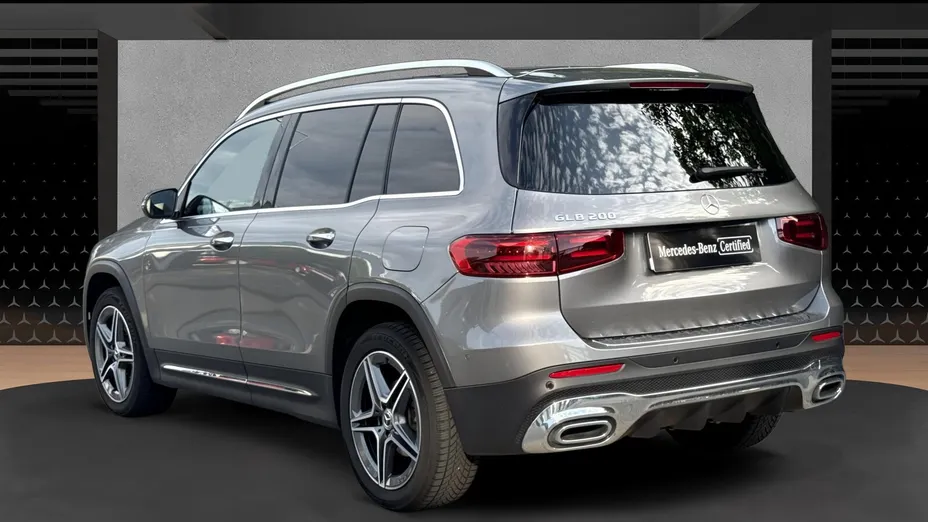 MERCEDES-BENZ GLB GLB 200 mHEV AMG Line 7G-DCT