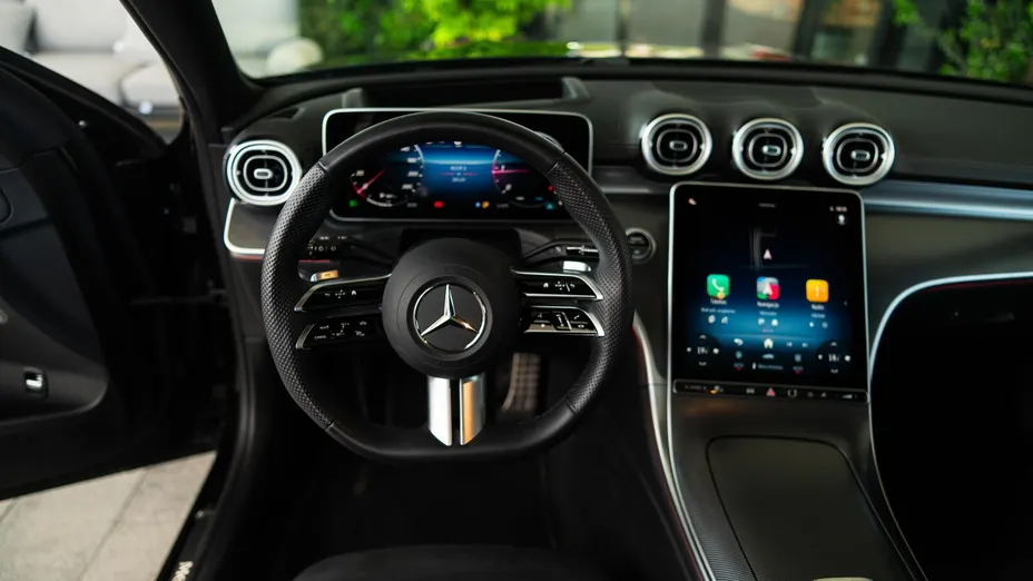 MERCEDES-BENZ C Klasa C 220 d mHEV 4-Matic AMG