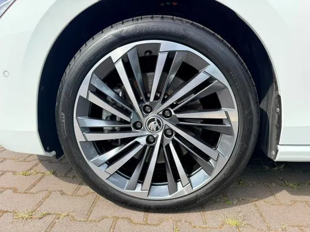 SKODA Superb Superb 2.0 TDI SCR 4x4 L&K DSG