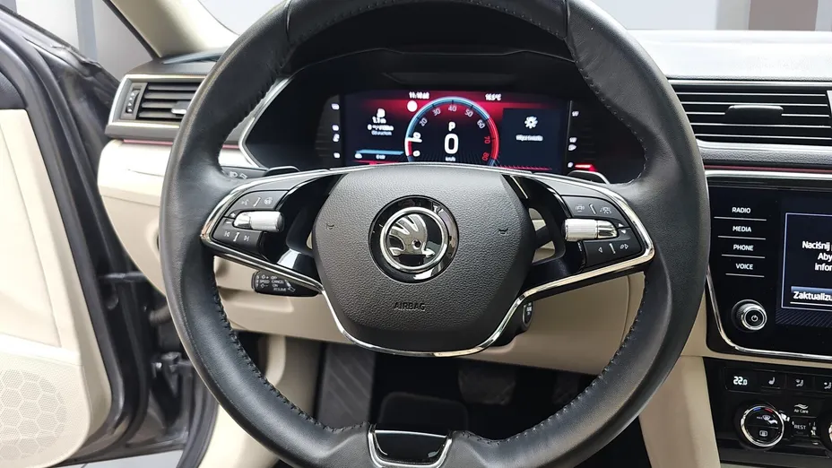 SKODA Superb Superb 2.0 TSI Style DSG