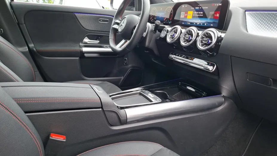 MERCEDES-BENZ GLA GLA 220 mHEV 4-Matic AMG Line 8G-DCT