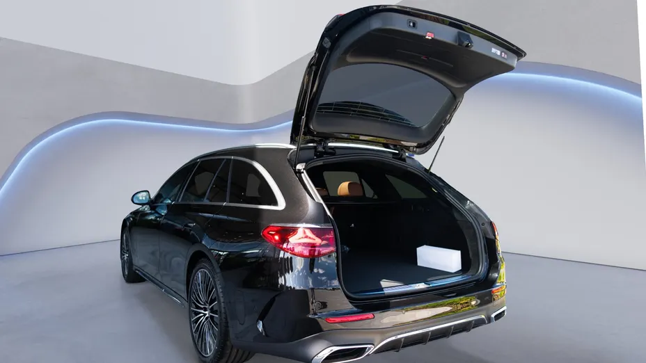 MERCEDES-BENZ E Klasa E 220 d mHEV 4-Matic AMG 9G-Tronic