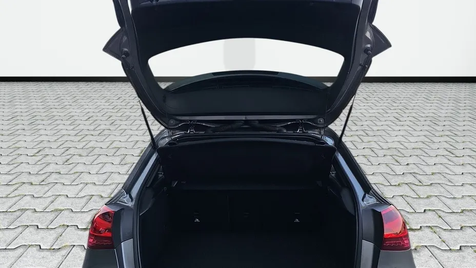 MERCEDES-BENZ A Klasa A 250 e PHEV AMG Line 8G-DCT