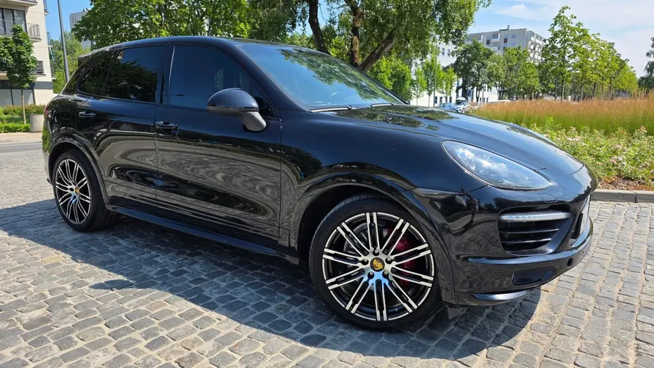 PORSCHE Cayenne -