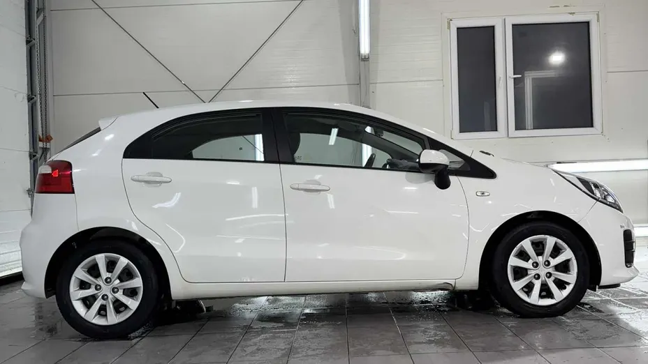 KIA Rio Rio 1.1 crdi M