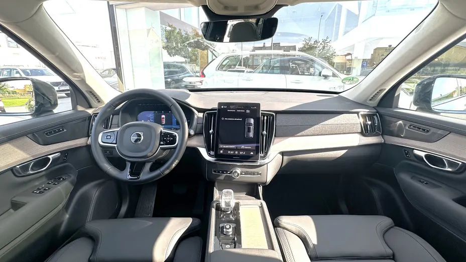 VOLVO XC90 XC90 T8 AWD Plug-In Hybrid Ultra Dark 7os aut