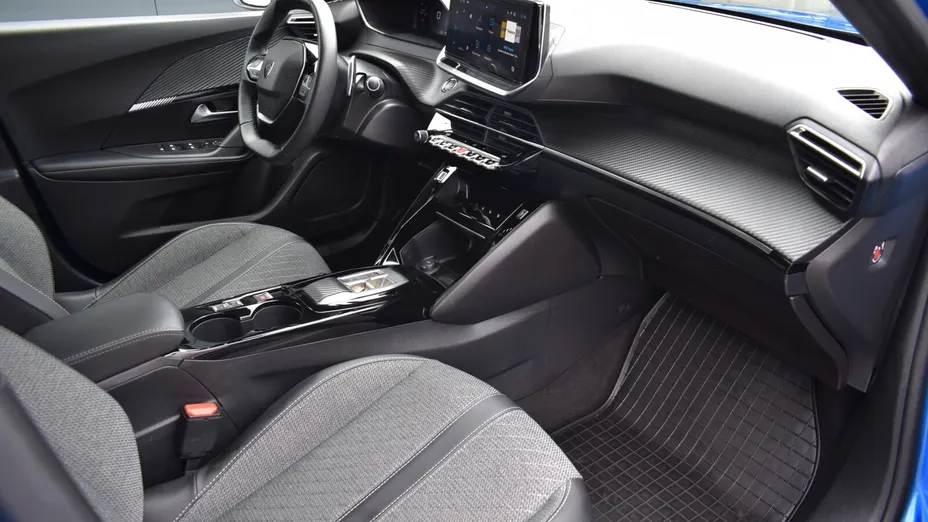PEUGEOT 2008 2008 PureTech 130 Allure S&S EAT8