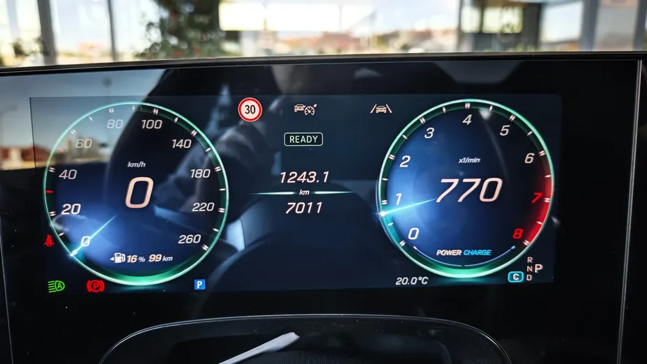 MERCEDES-BENZ CLA CLA 220 mHEV 4-Matic 8G-DCT