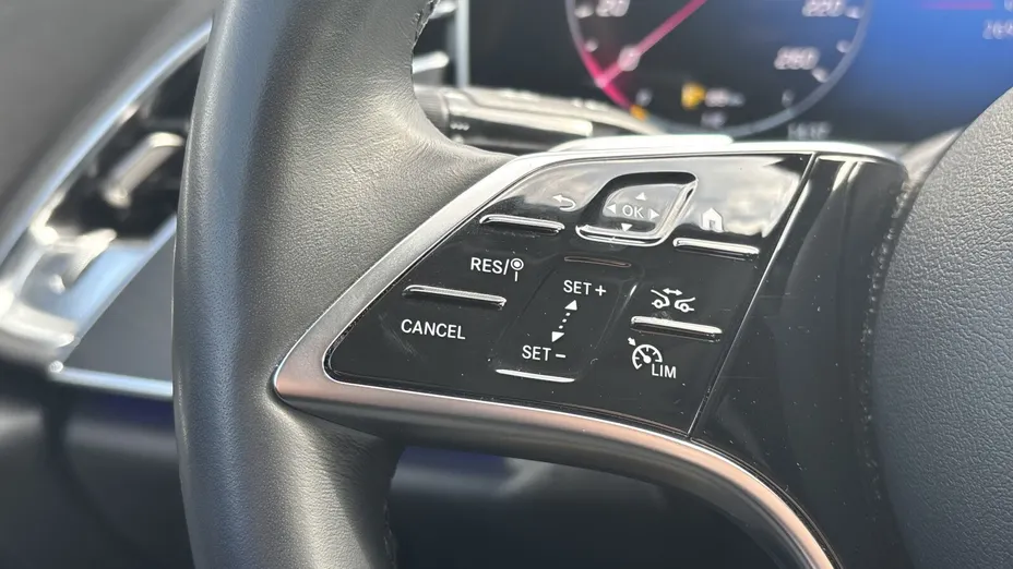 MERCEDES-BENZ E Klasa E 200 d mHEV Avantgarde 9G-Tronic