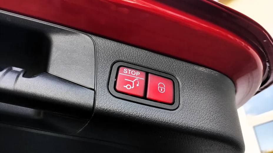 MERCEDES-BENZ B Klasa B 220 4-Matic mHEV AMG Line 8G-DCT