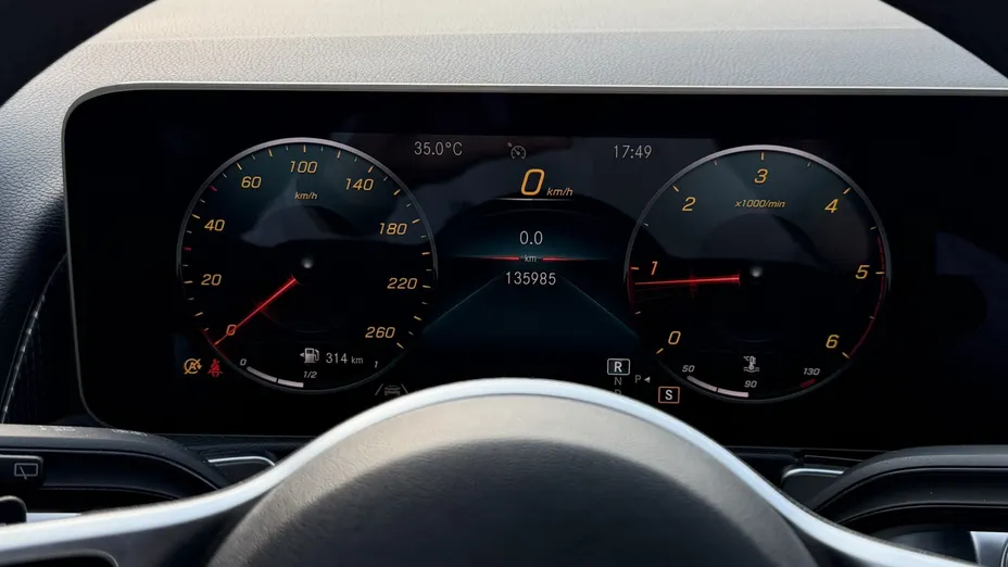 MERCEDES-BENZ GLB GLB 200 d Progressive 8G-DCT