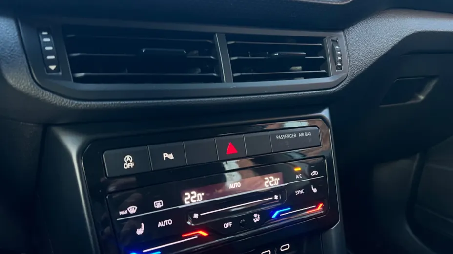 VOLKSWAGEN T-Cross -