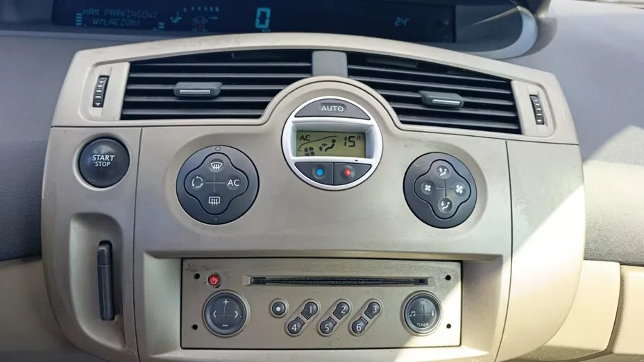 RENAULT Scenic -