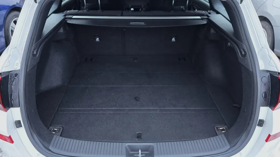 HYUNDAI i30 i30 1.5 T-GDI 48V Smart