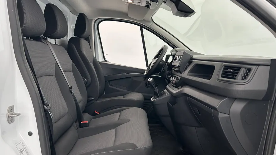 RENAULT Trafic -
