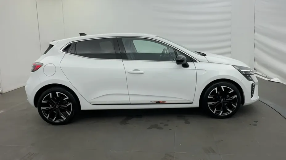 RENAULT Clio -