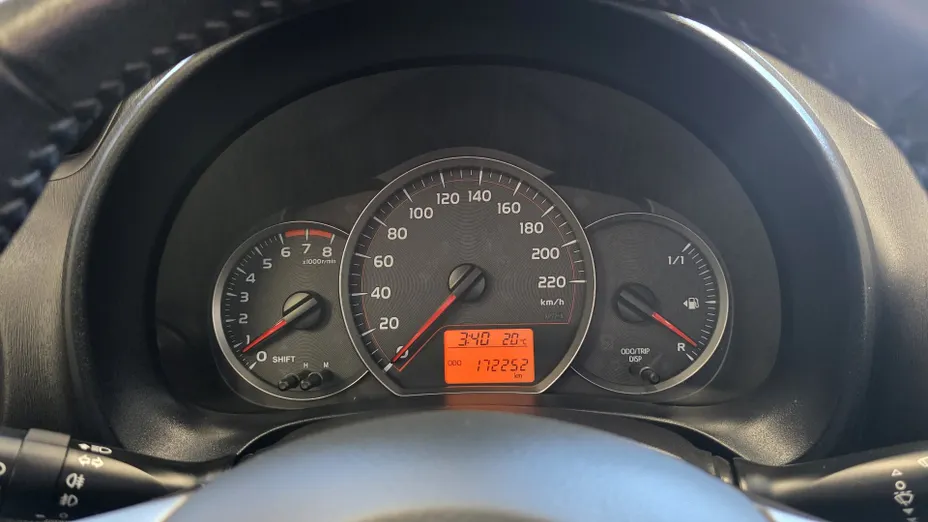 TOYOTA Yaris Yaris 1.33 Life