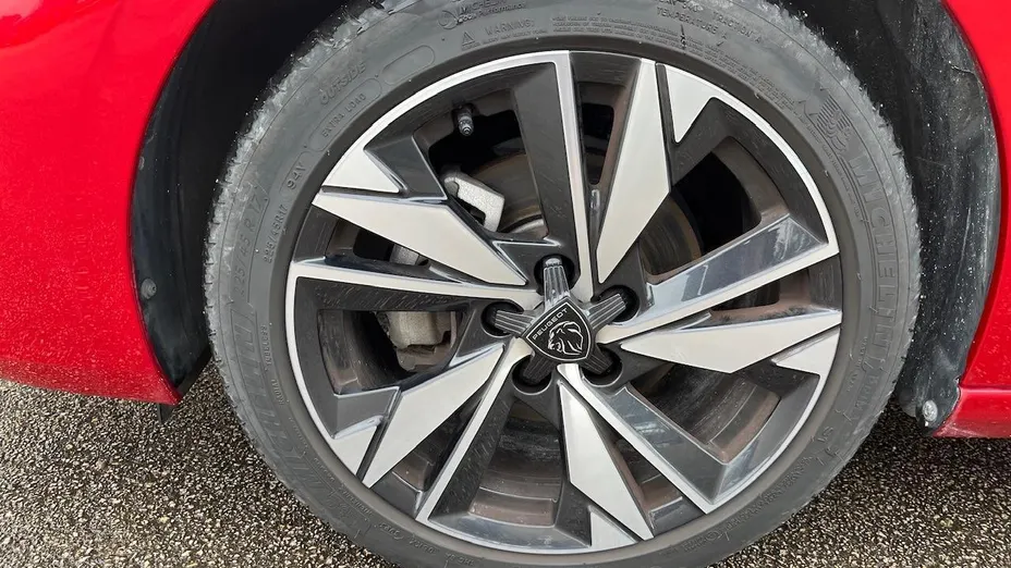 PEUGEOT 308 -