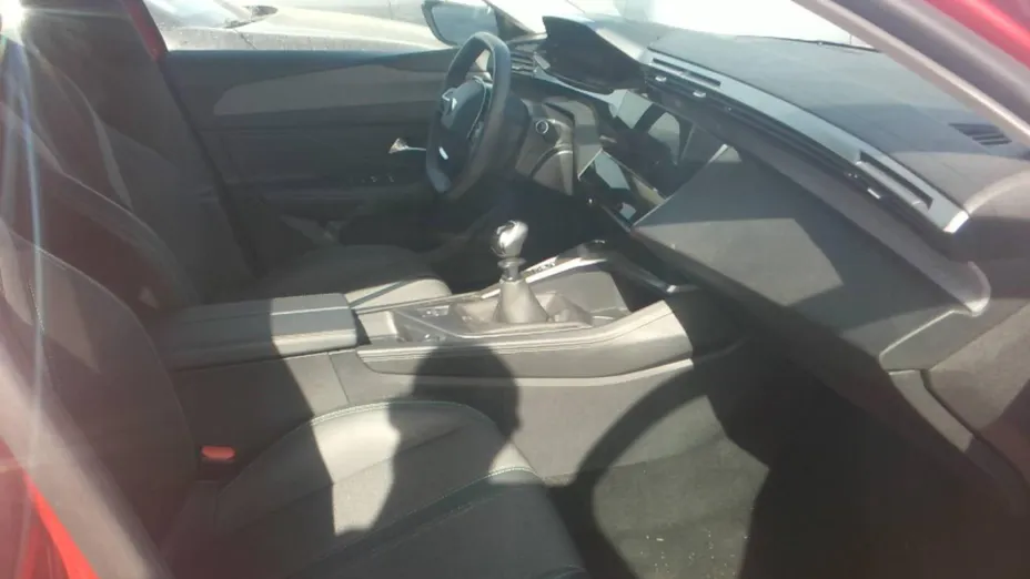PEUGEOT 308 -