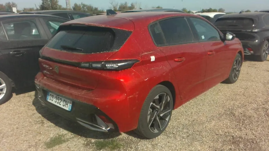 PEUGEOT 308 -