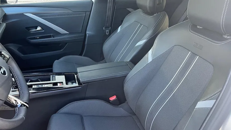 OPEL Astra -