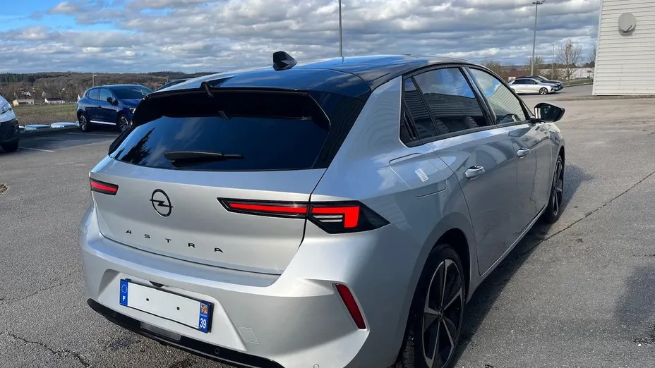 OPEL Astra -