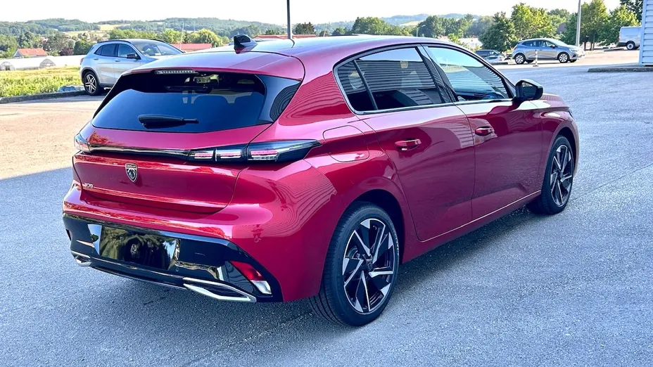 PEUGEOT 308 -