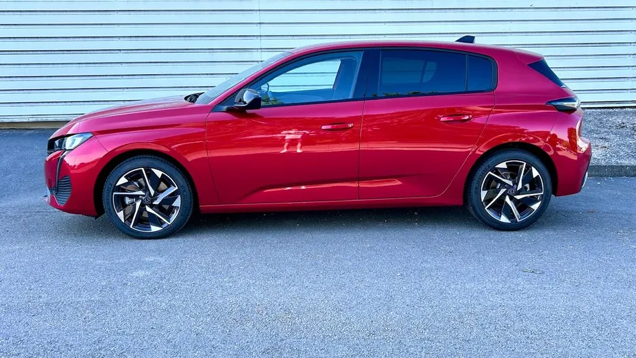 PEUGEOT 308 -