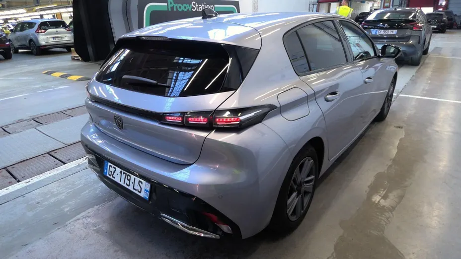 PEUGEOT 308 -
