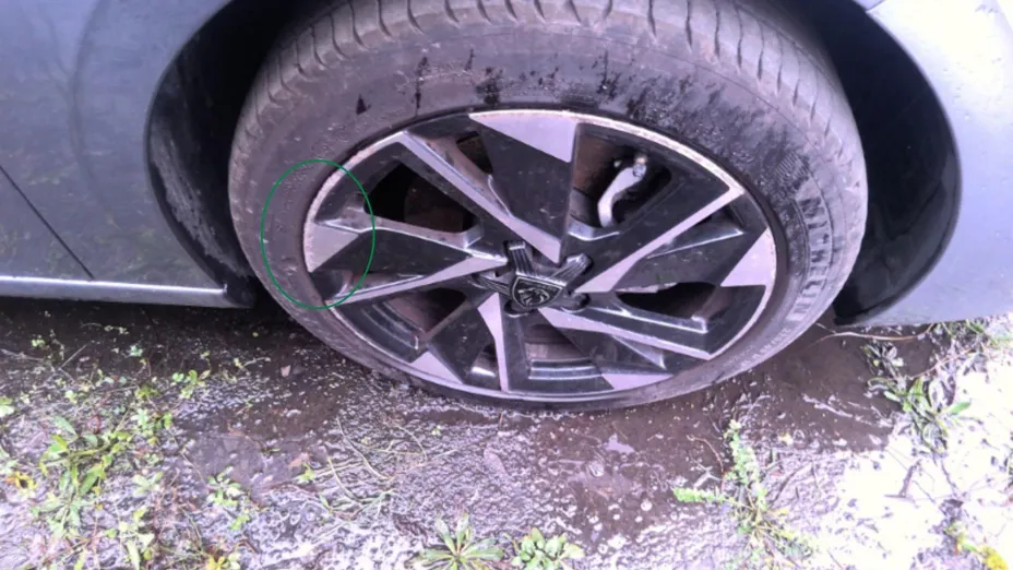 PEUGEOT 308 -