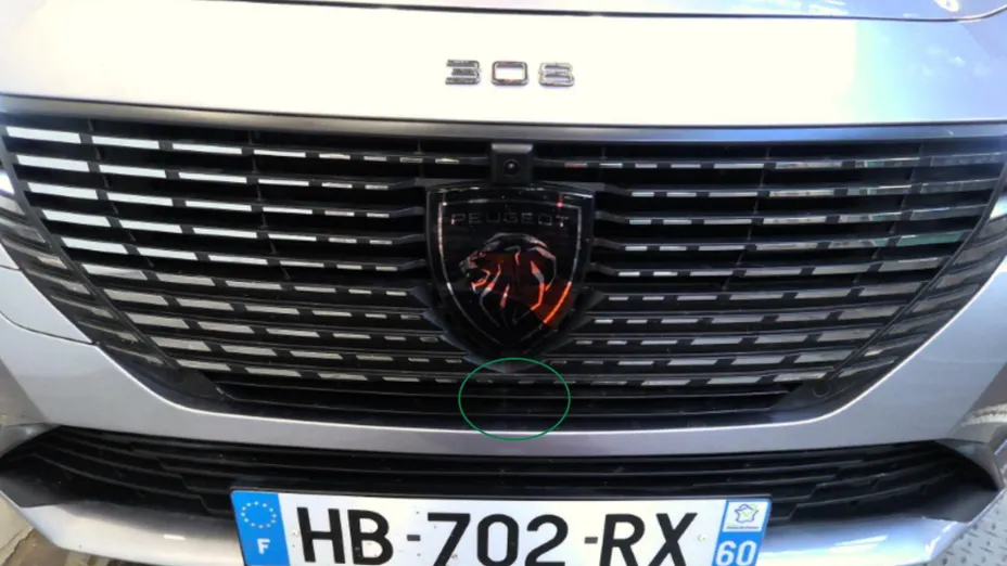 PEUGEOT 308 -