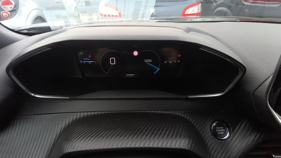 PEUGEOT 2008 -
