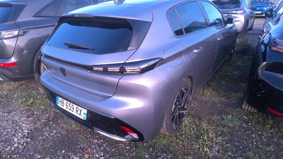 PEUGEOT 308 -