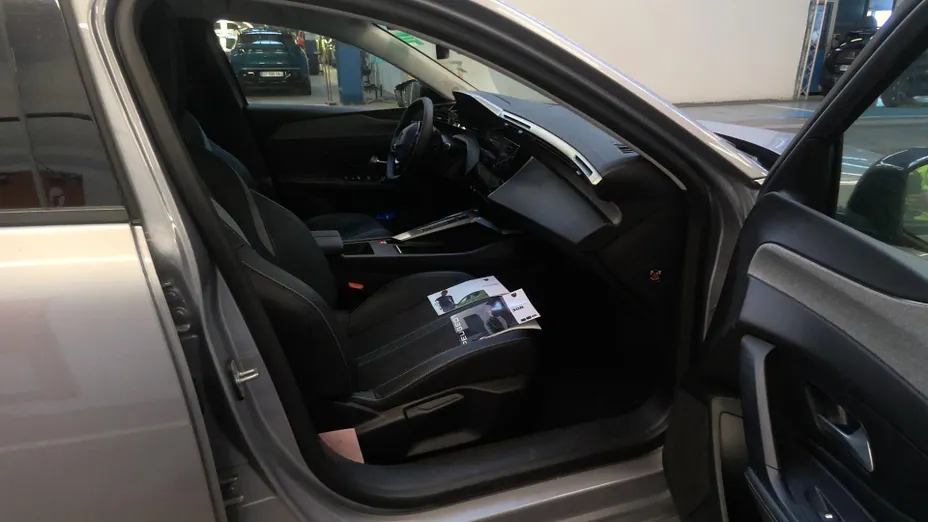 PEUGEOT 308 -
