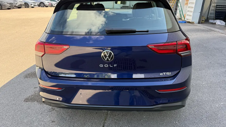 Volkswagen Golf -