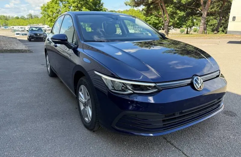 Volkswagen Golf -