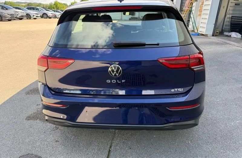 Volkswagen Golf -