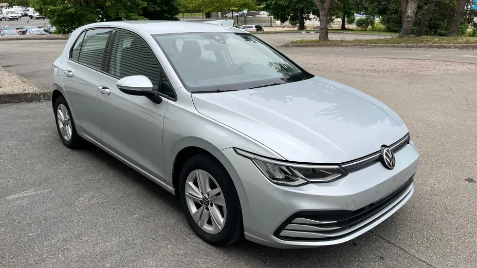 Volkswagen Golf -